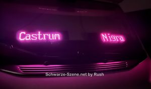 Castrum Nigra Schriftzug in Autoscheibe